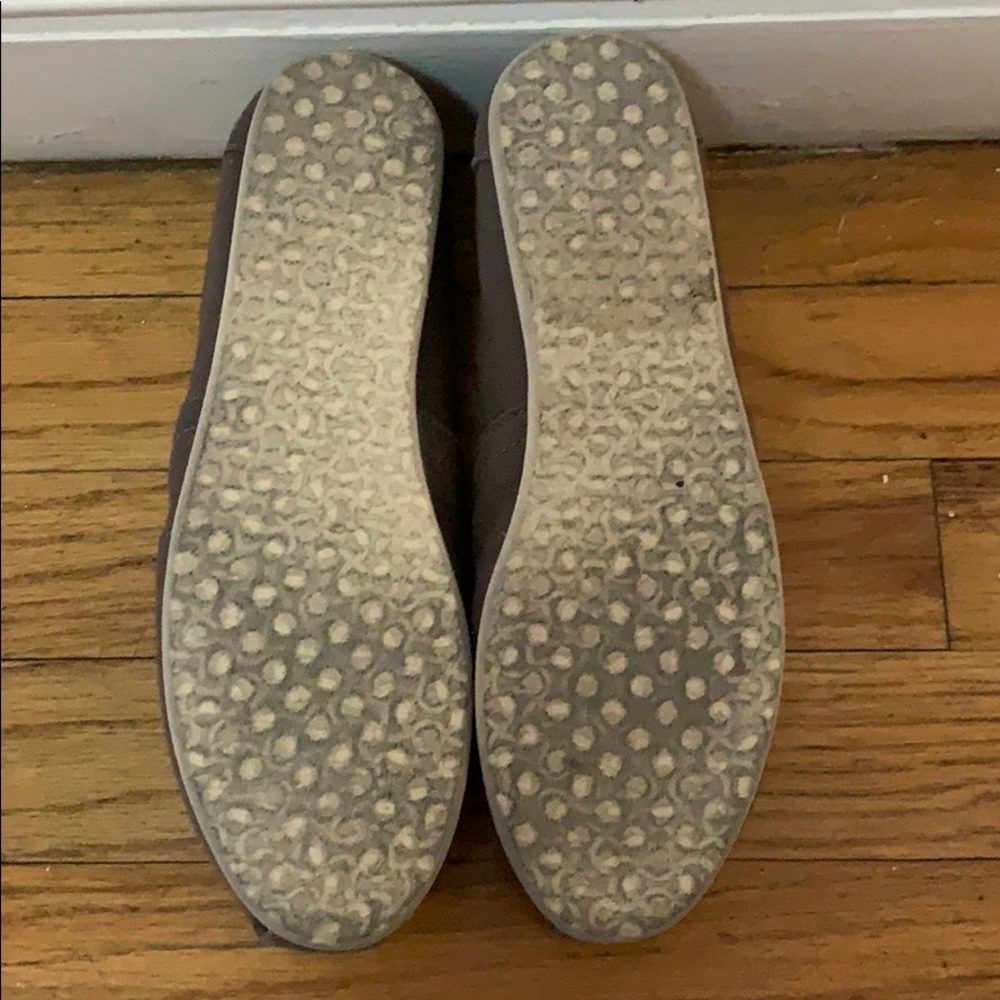 Toms - Picture 4 of 4